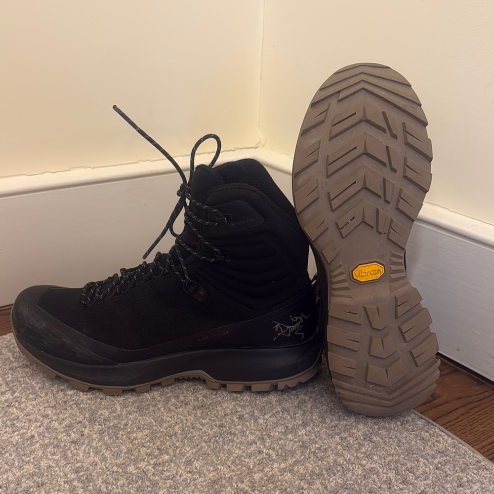 Arc'teryx Woman’s Aerios AR Hiking Boots